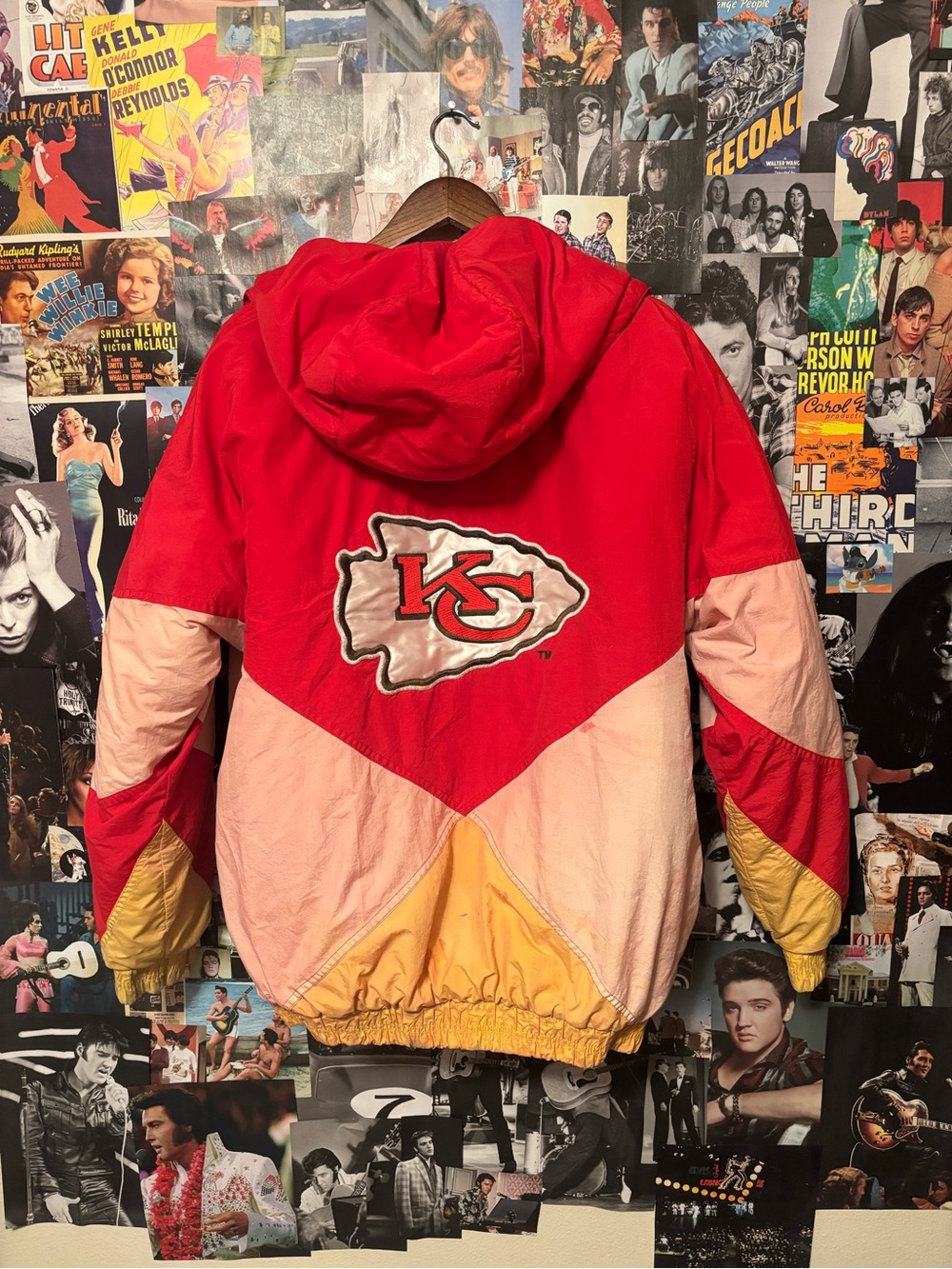 Logo Athletic Kansas City Colorblock Hooded Puffer Jacket - Red/Pink/Yellow